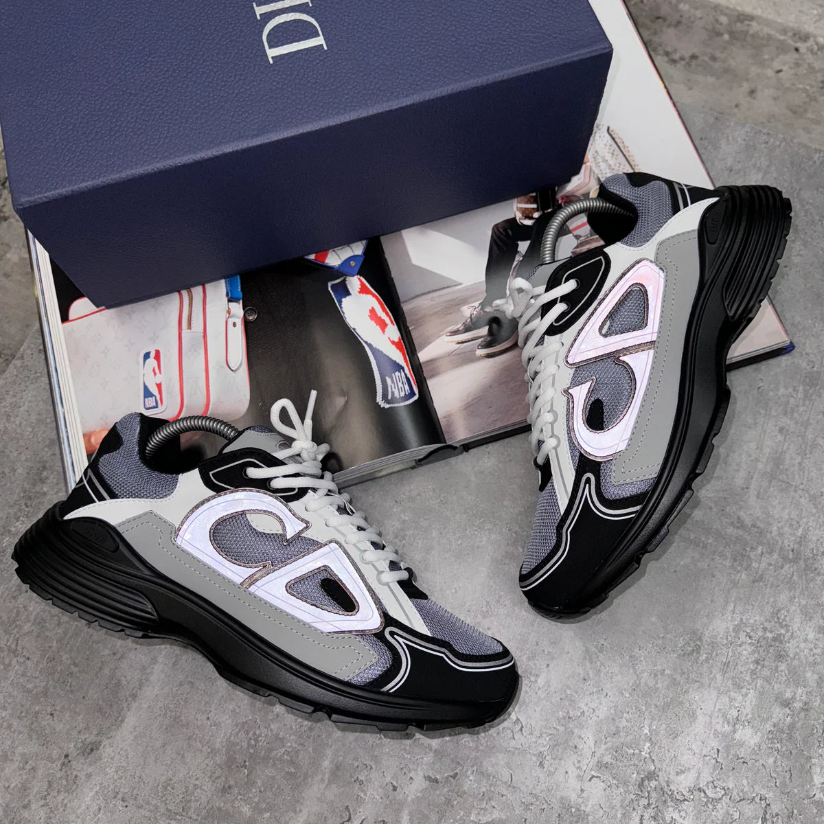 B30 – Stock limité. Dernières paires disponibles.