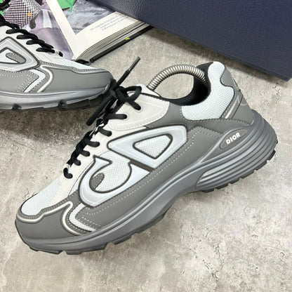 (VORBESTELLUNG) B30 - TRAINER